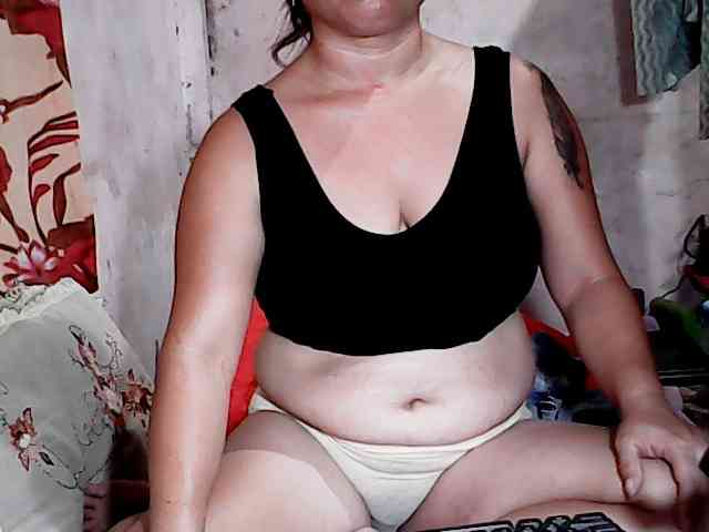 hotmama38 webcam