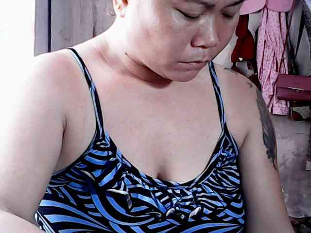 hotmama38 webcam