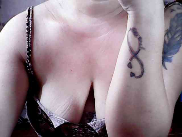 hotmama38 webcam