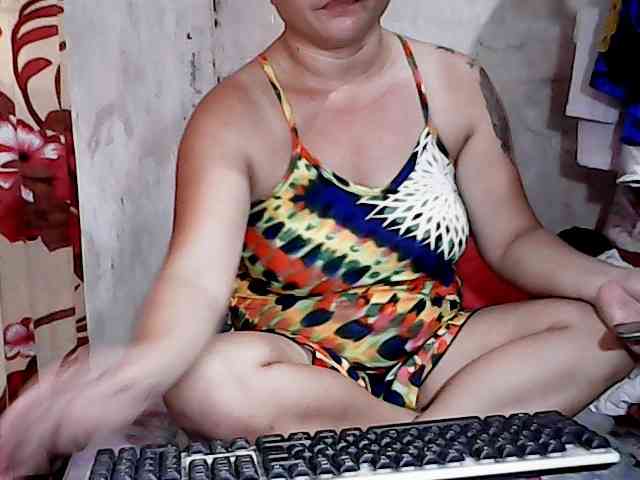 hotmama38 webcam