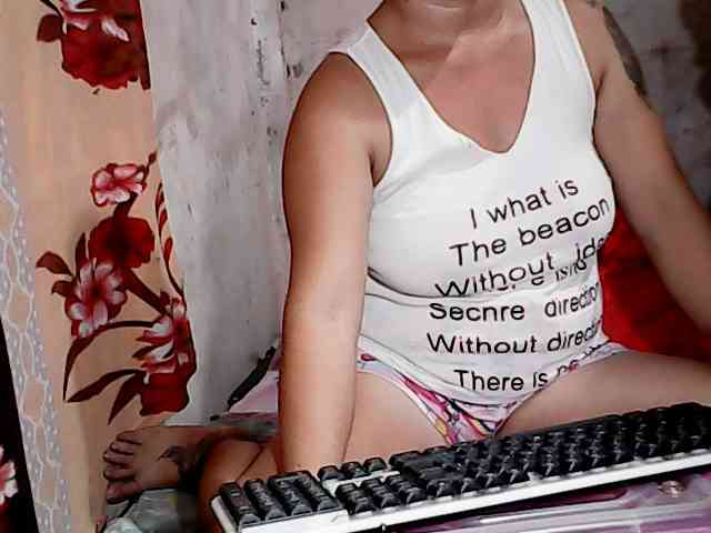 hotmama38 webcam