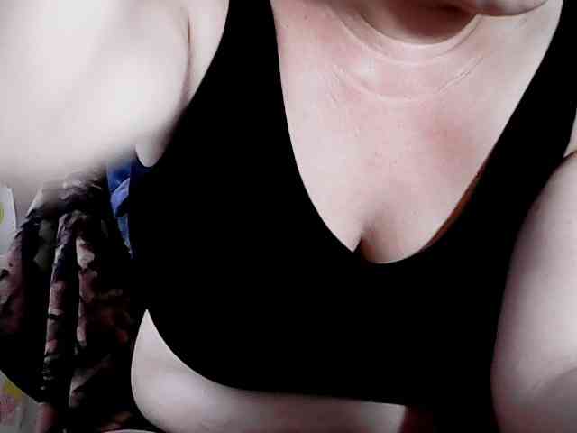 hotmama38 webcam
