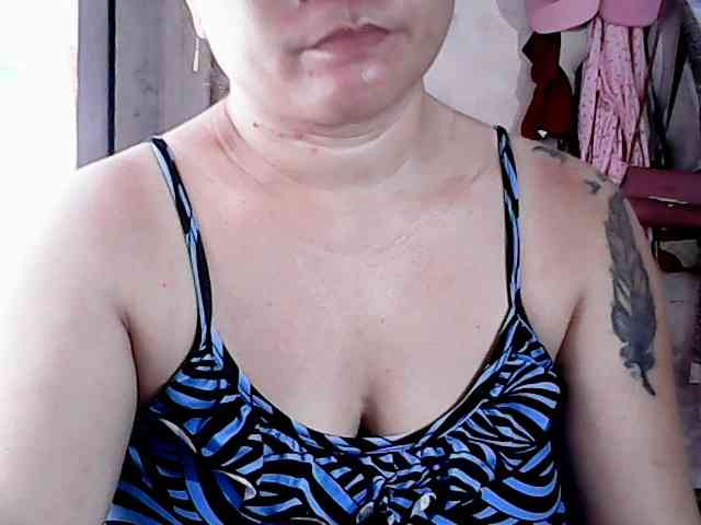 hotmama38 webcam