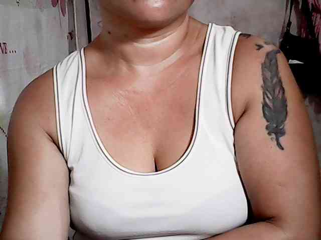 hotmama38 webcam