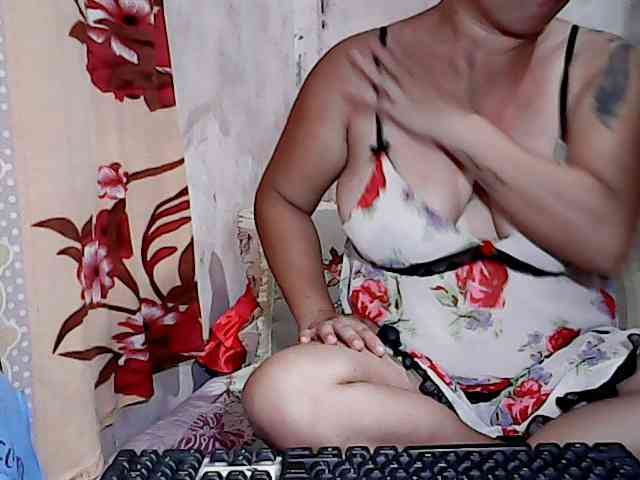 lovelylovelybabe... Live Webcam on BongaCams