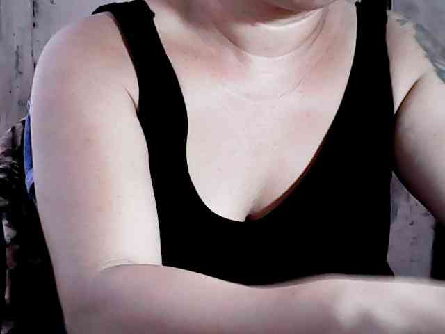 hotmama38 webcam