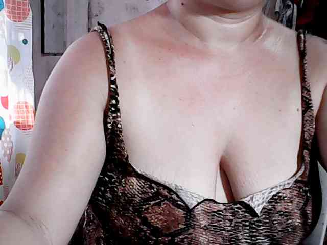 hotmama38 webcam