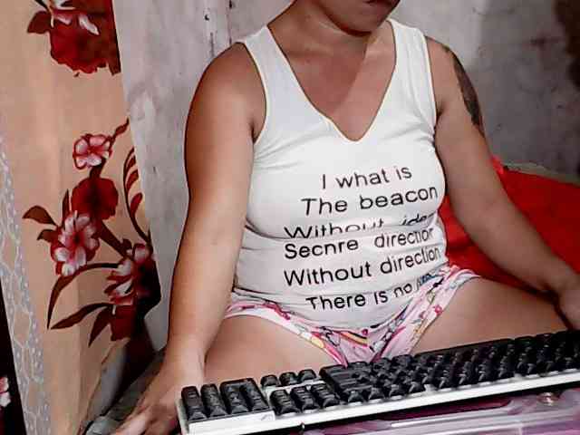 hotmama38 webcam