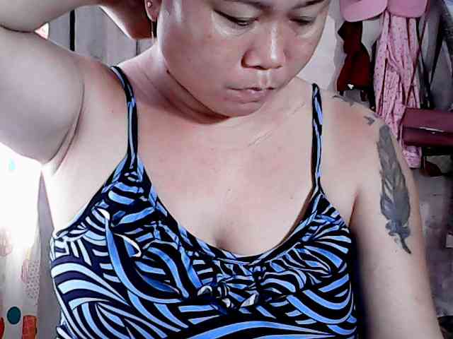 hotmama38 webcam