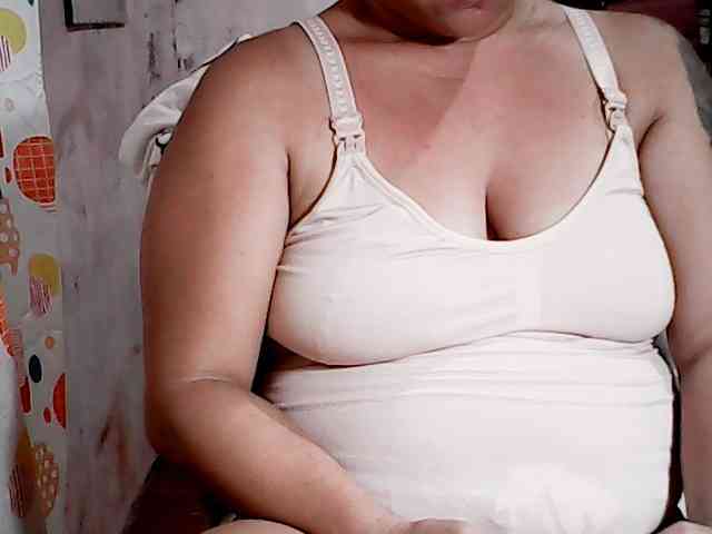 hotmama38 webcam