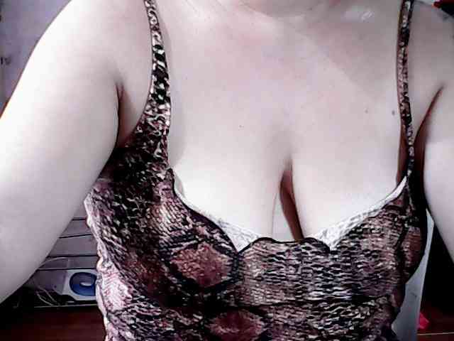 hotmama38 webcam