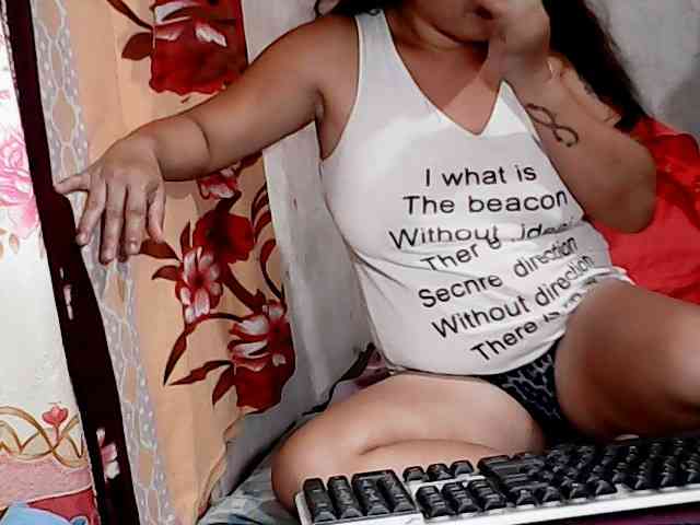 hotmama38 webcam