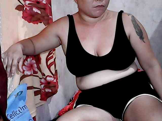 hotmama38 webcam
