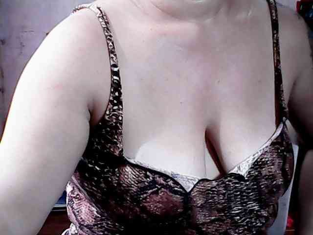 hotmama38 webcam
