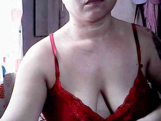 hotmama38 webcam