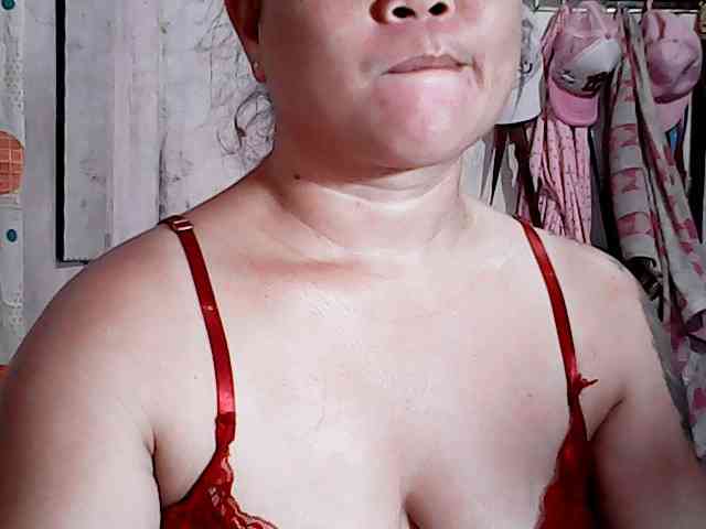 hotmama38 webcam