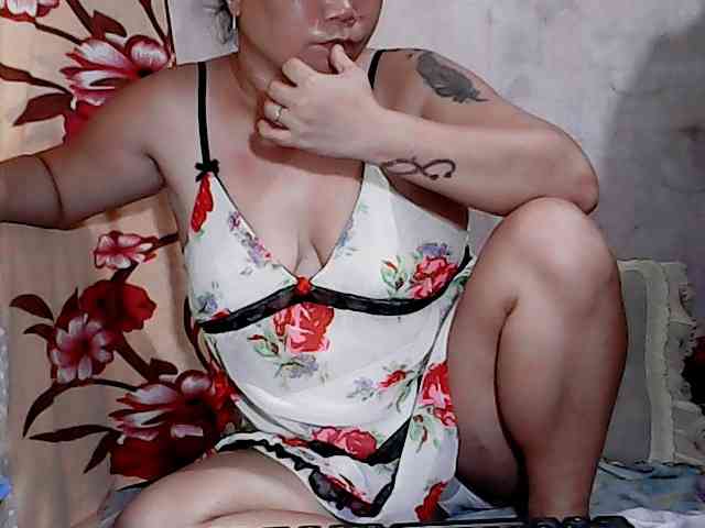 hotmama38 webcam