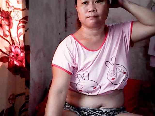hotmama38 webcam