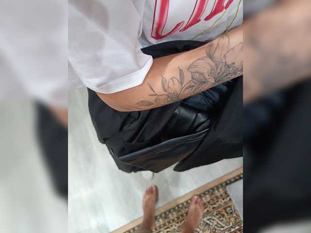 SexyCouple69 live webcam show