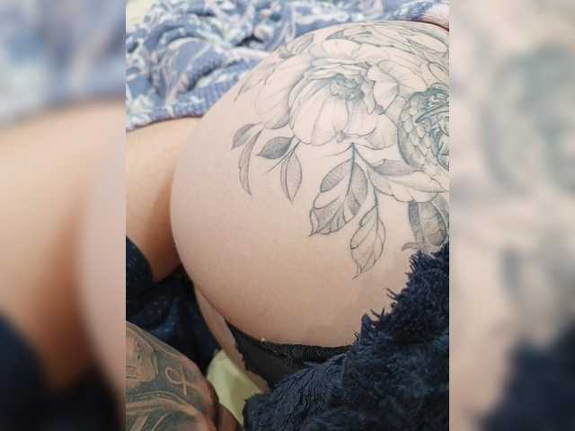 SexyCouple69 live cam on BongaCams