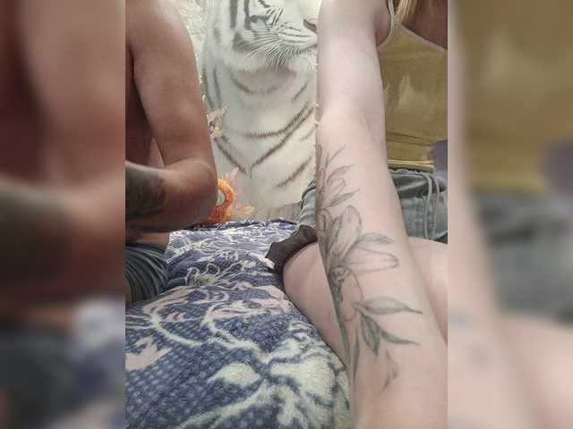 SexyCouple69 live cam on BongaCams