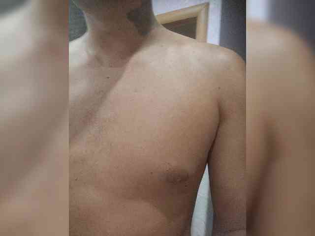 sexycouple69's live room
