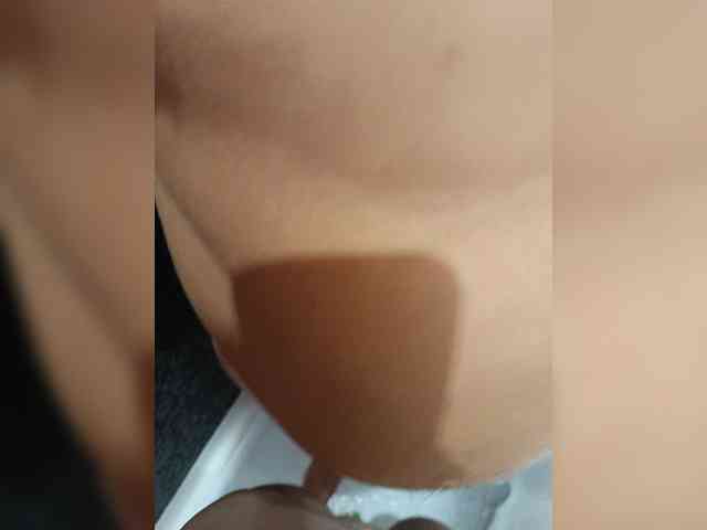 sexycouple69's live room