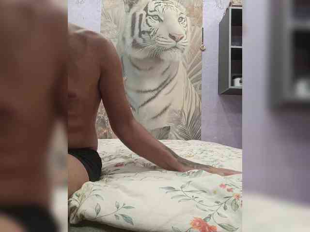 Sexycouple69's cam show statistics and live stream