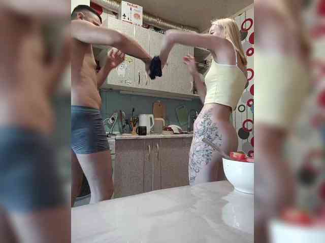 SexyCouple69