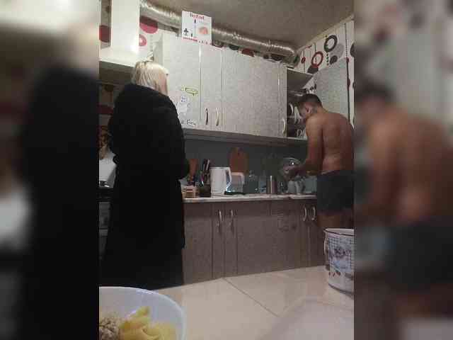 SexyCouple69