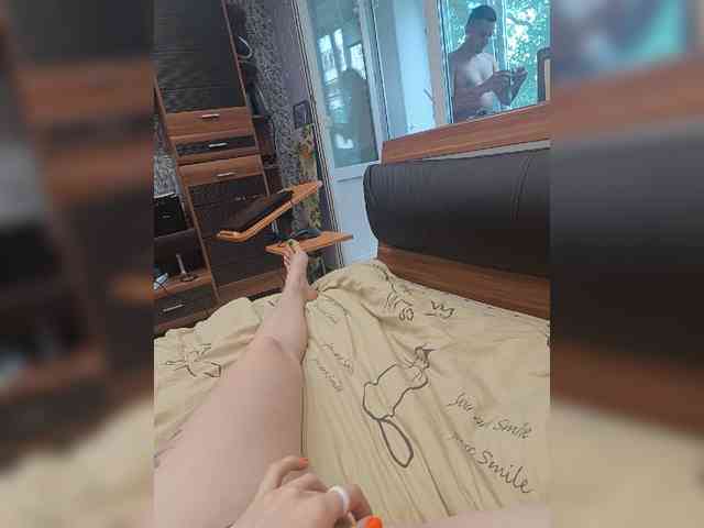 sexycouple69's live room