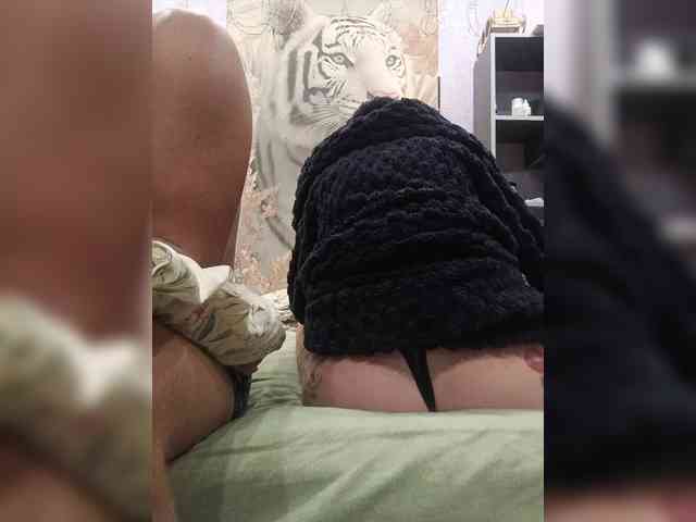 sexycouple69's live room