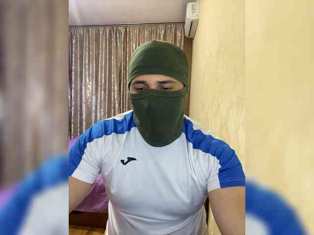 Andrey1223-1 Live Webcam on BongaCams