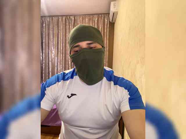 Andrey1223-1 Live Webcam on BongaCams