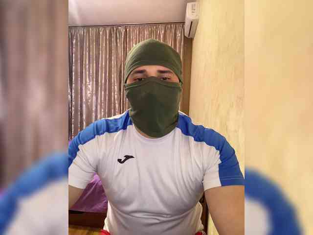 Andrey1223-1 Live Webcam on BongaCams