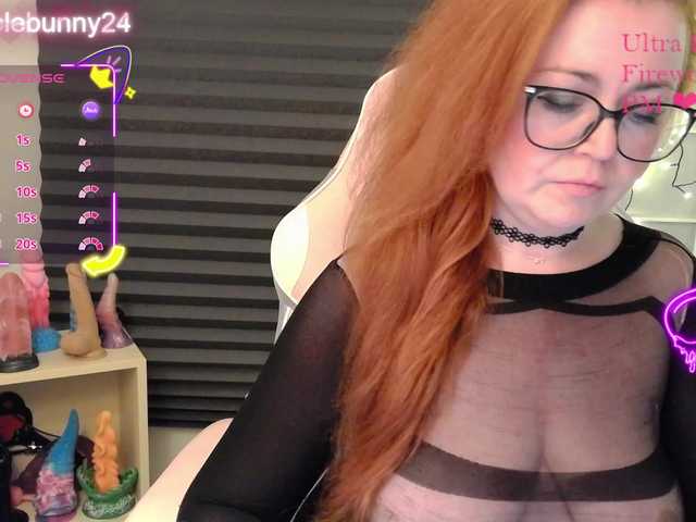 NicoleBunny24's BongaCams show and profile