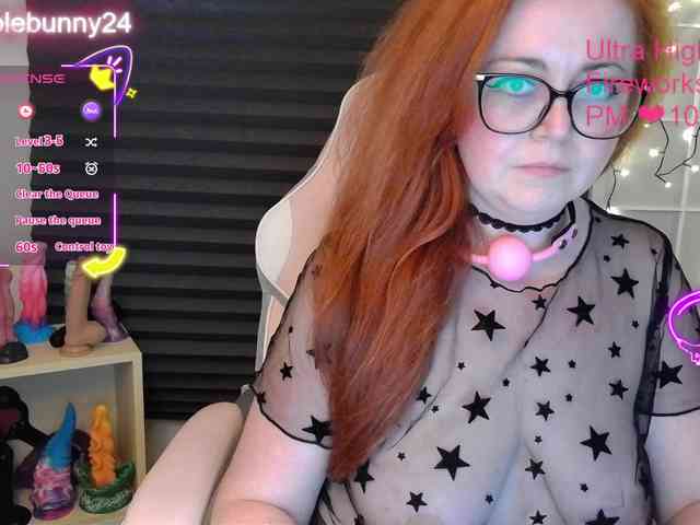 NicoleBunny24 webcam