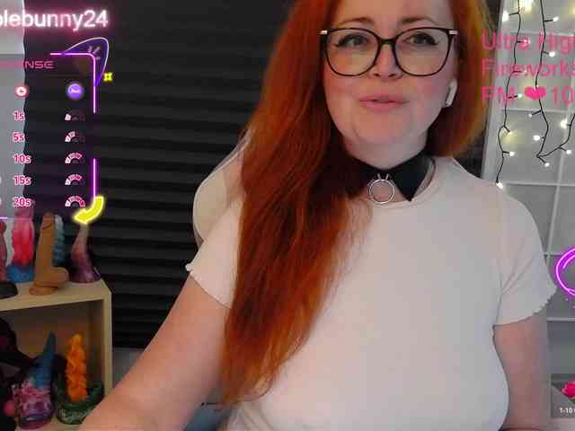 NicoleBunny24 webcam