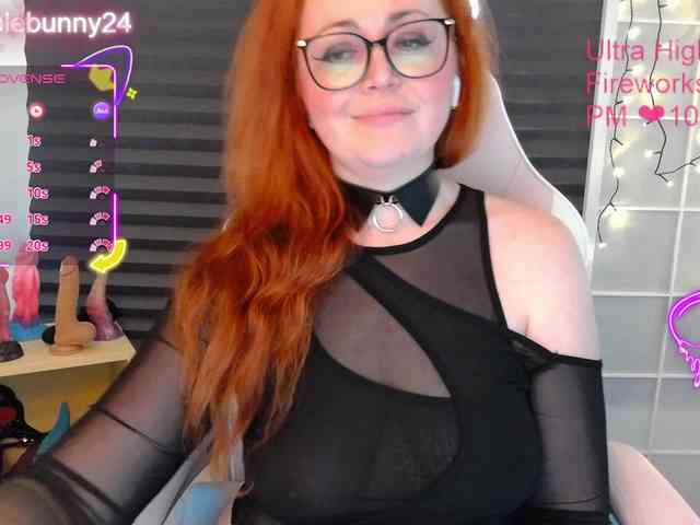 NicoleBunny24 webcam