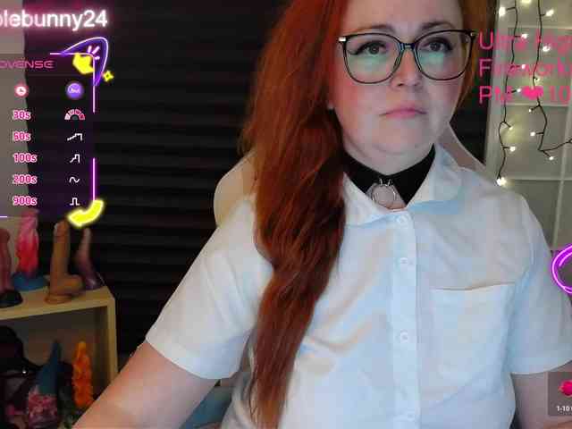 NicoleBunny24 webcam