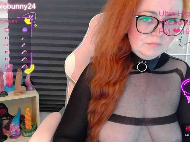 NicoleBunny24 webcam
