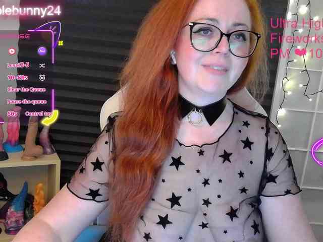 NicoleBunny24 webcam