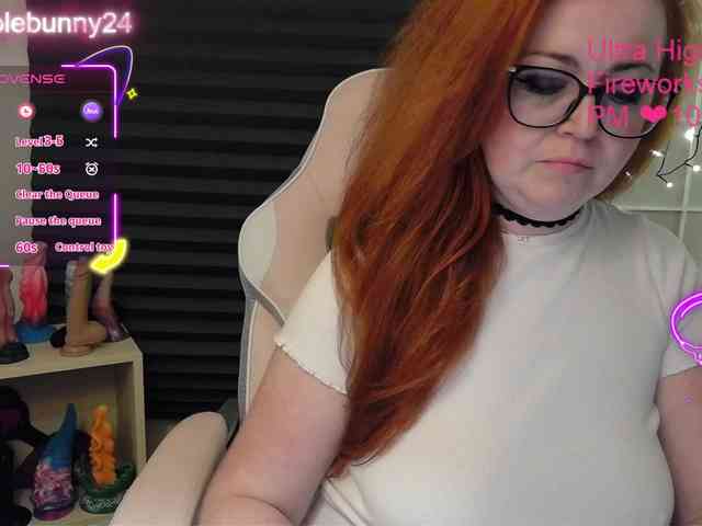 NicoleBunny24 webcam