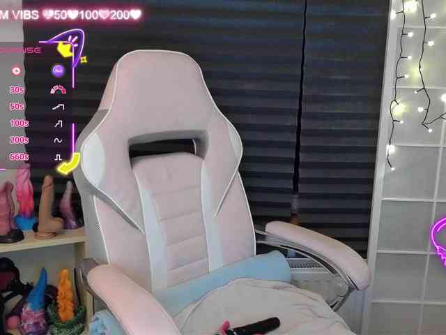 NicoleBunny24 webcam