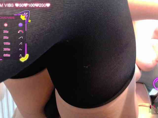 NicoleBunny24 webcam