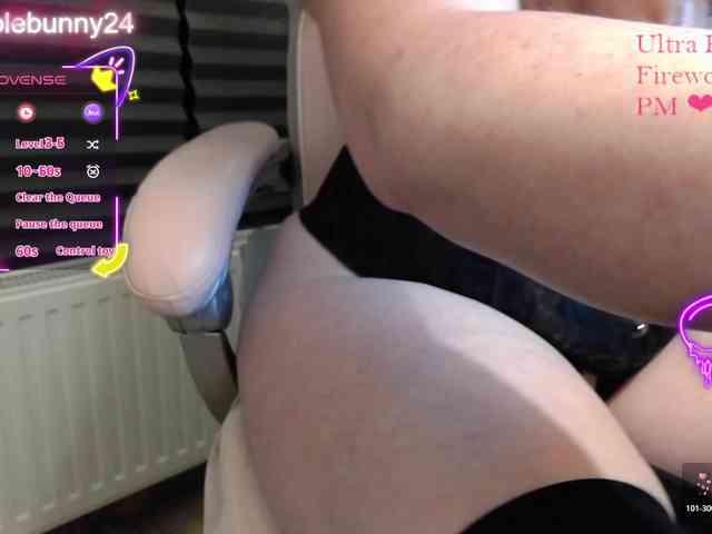 NicoleBunny24 webcam