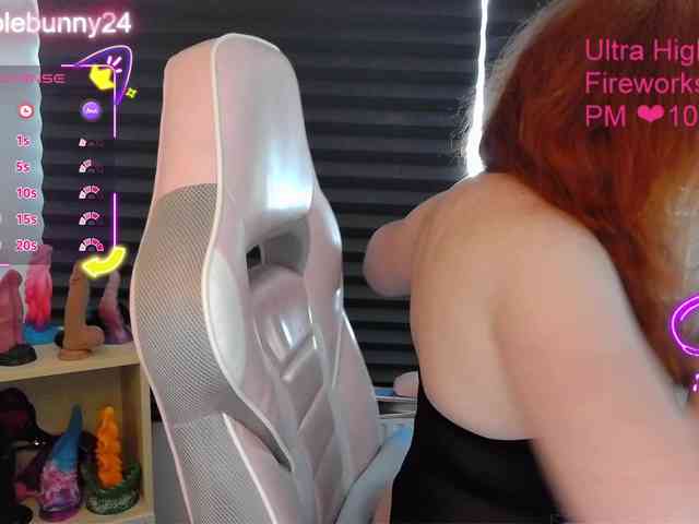 NicoleBunny24 webcam
