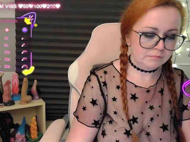 NicoleBunny24 webcam