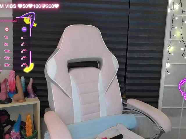 NicoleBunny24 webcam