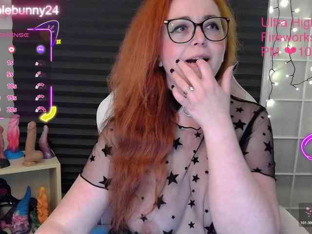 NicoleBunny24 webcam